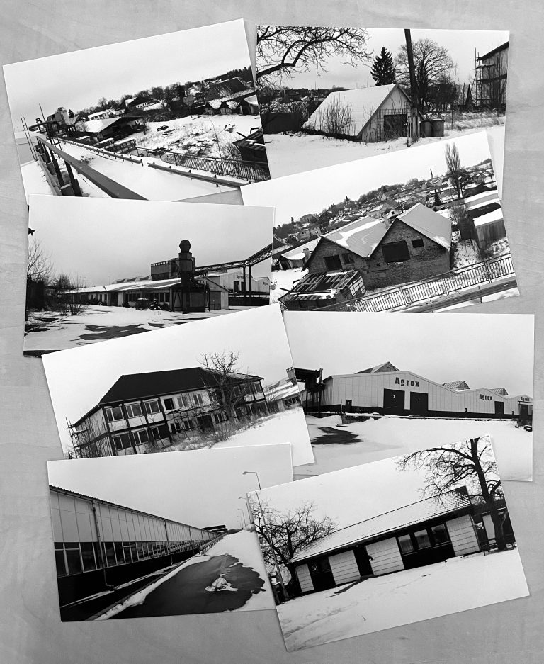 Sídlo a výrobní hala ALBA Škvorec v zimě 2001